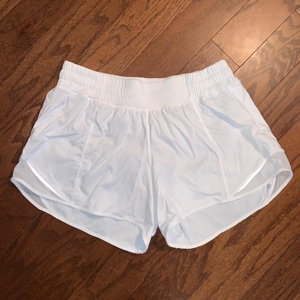 NWOT Lululemon Hotty Hot Shorts